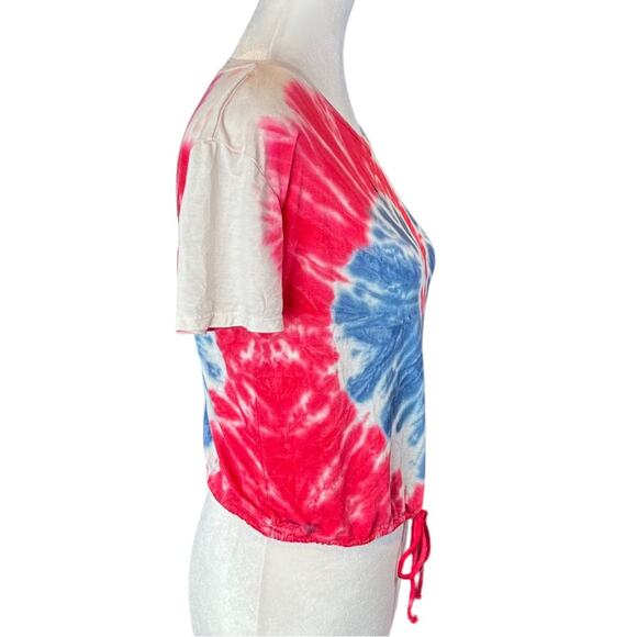 No Boundaries Tie Dye Waist Tie Top Tee Size Small Red White Blue - Picture 2 of 4